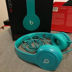 Beats by dr. dre solo hd headphones